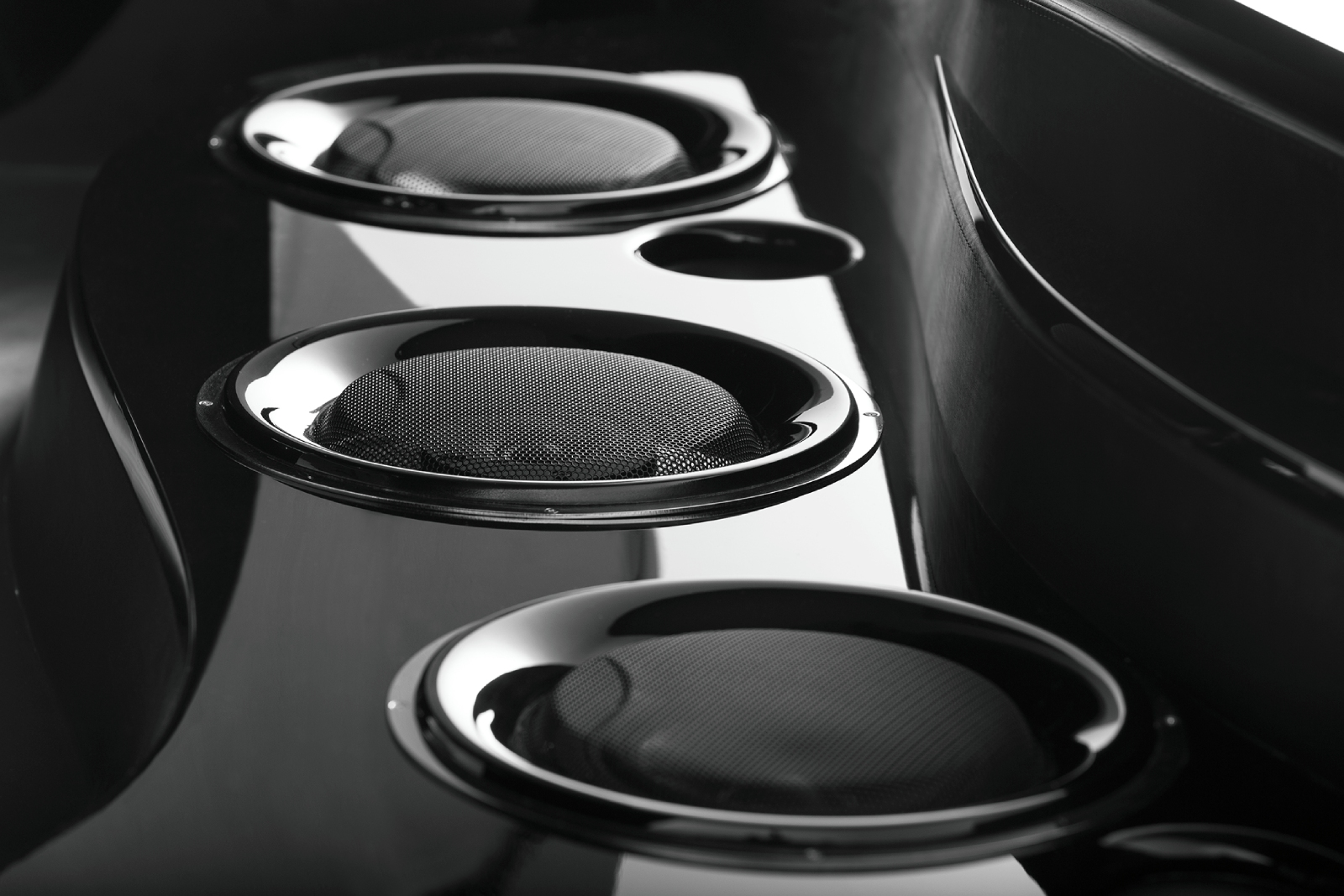 Whaletone Royal Piano speakers